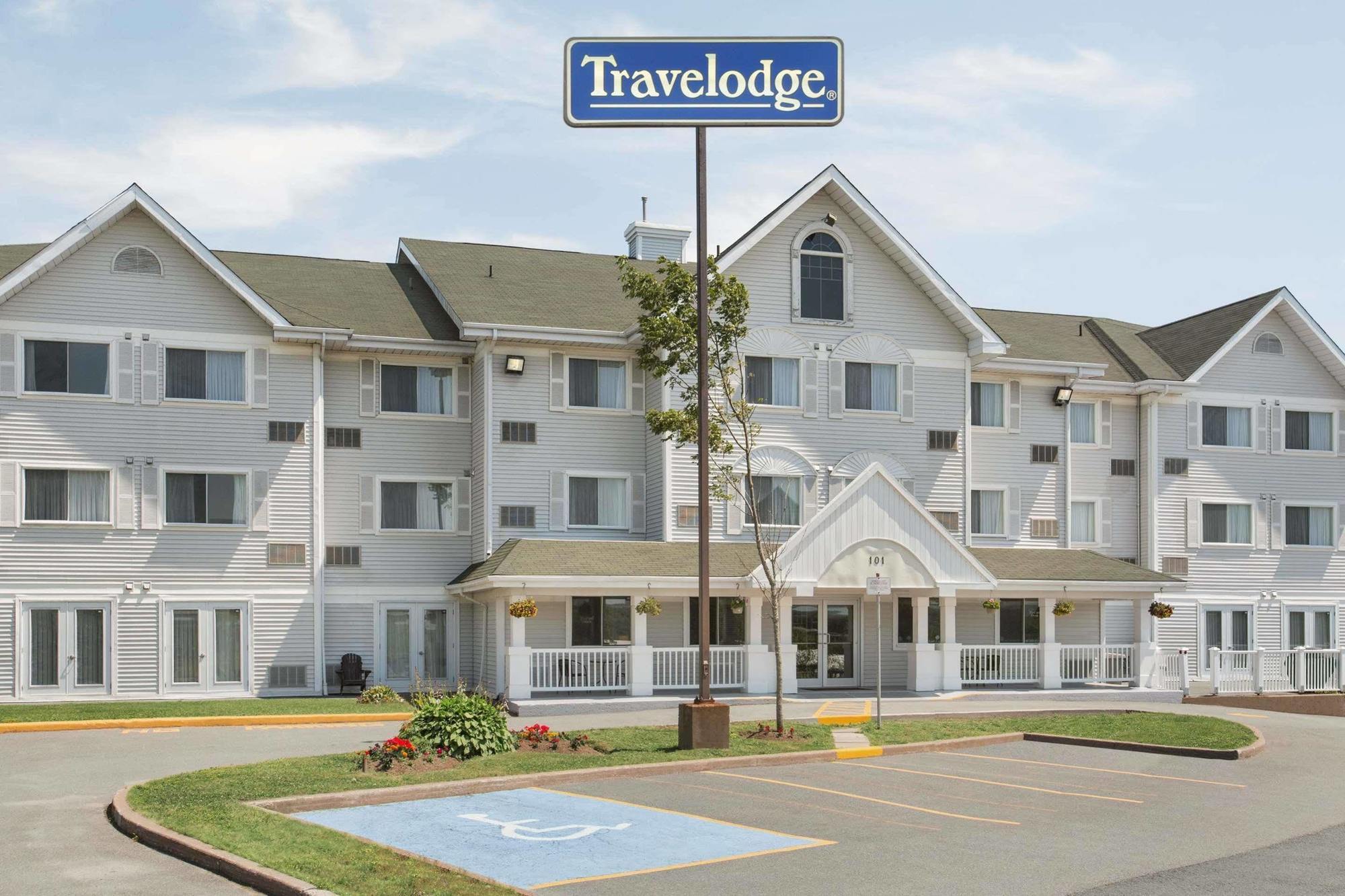 Country Inn & Suites Dartmouth Exterior foto